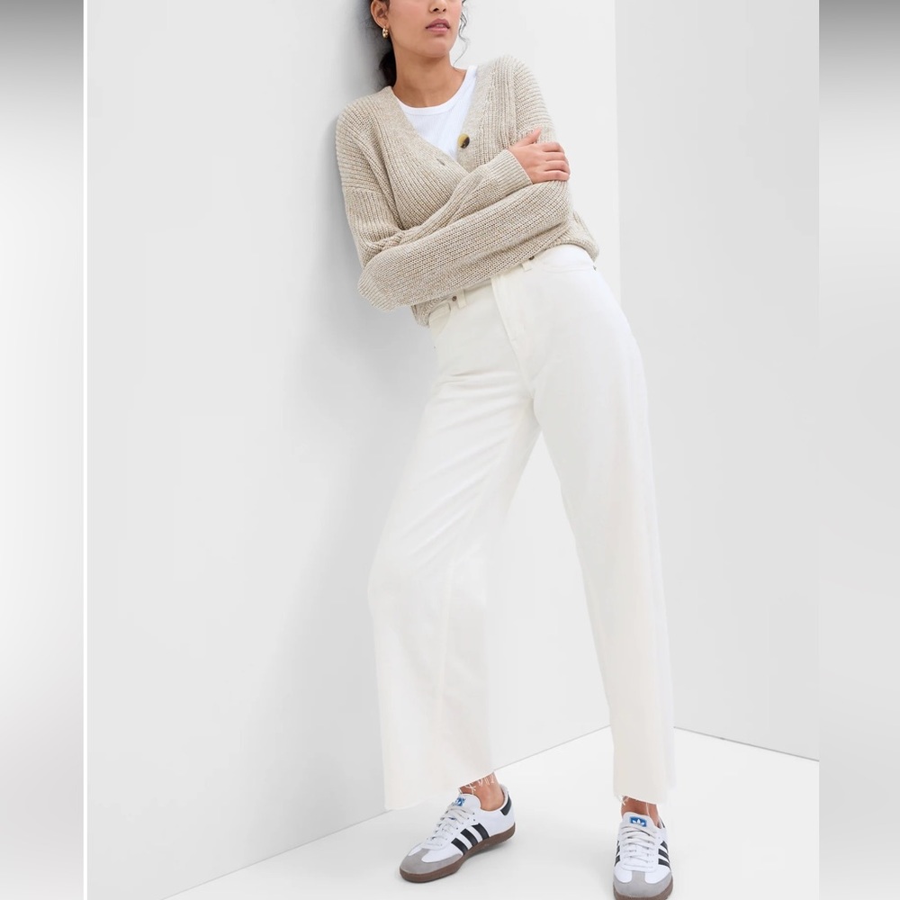 Gap High Rise Wide-Leg Jeans with Washwell